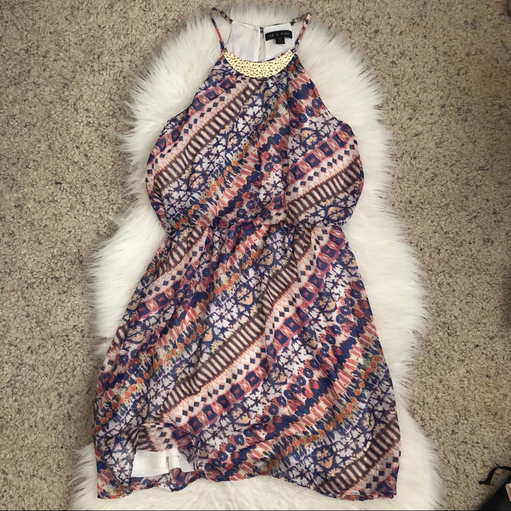 xs print dress with necklace